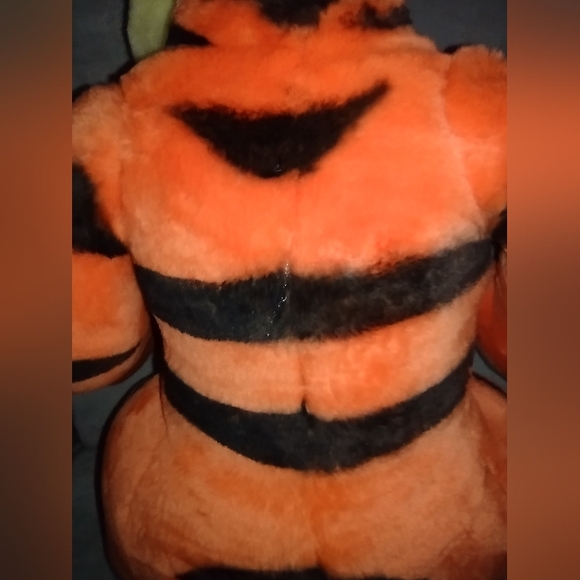 Disney Tigger Large Plush from Winnie The Pooh Collection - Picture 3 of 10